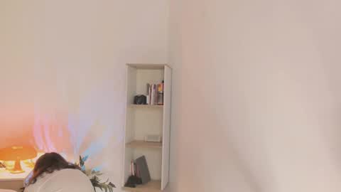 Dani  online show from November 2025 04:48:02 AM