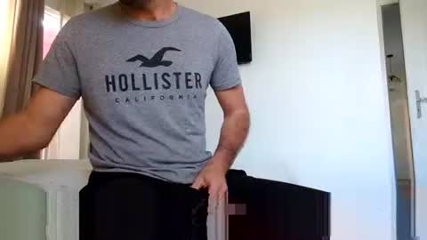 lebrun1985 online show from October 2025 10:10:01 AM