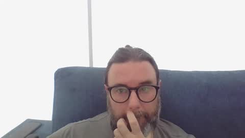 lecheare28 online show from February 2025 04:36:02 PM