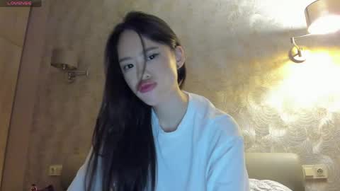 lee_chang online show from May 2026 06:03:01 PM