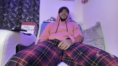 leenar_key online show from March 2025 10:35:02 AM