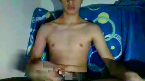 leesef2529 online show from April 2026 07:27:01 PM