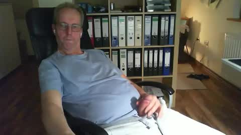 Dave online show from November 2025 01:03:02 AM