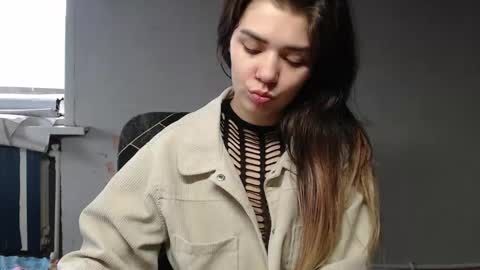 Snapshot of legenda_liya chatting on November 2025 08:13:01 AM Liya online show from November 2025 08:13:01 AM