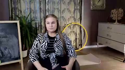 Jennifer online show from August 2026 12:58:02 PM