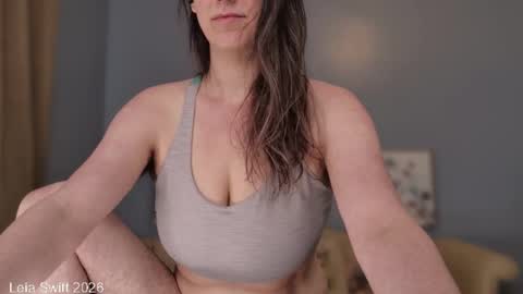 Leia Swift online show from February 2026 05:09:02 PM