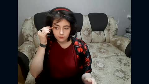 Snapshot of leigharedcross chatting on April 2026 09:16:01 PM Viola online show from April 2026 09:16:01 PM