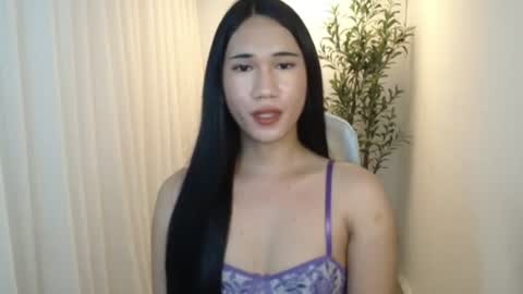 leighs_celine online show from June 2026 12:50:02 PM
