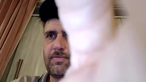 leightimmins001 online show from November 2025 08:12:01 PM