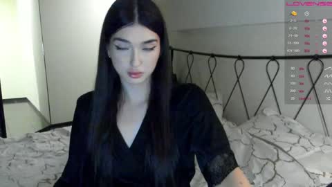 Leila online show from December 2024 06:20:02 PM