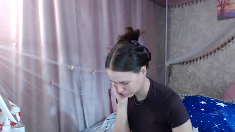 leila_bambi online show from March 2026 04:57:01 PM