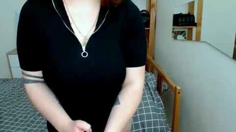 Snapshot of leila_beayte_ chatting on June 2026 06:19:02 AM Leila online show from June 2026 06:19:02 AM