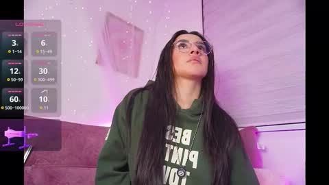 Leila online show from November 2025 10:39:02 AM