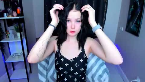 Snapshot of leila_xxbaby chatting on November 2025 05:38:01 AM Leila online show from November 2025 05:38:01 AM