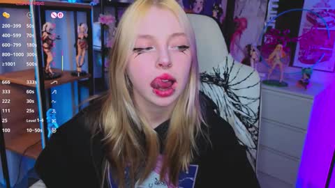 Leila online show from October 2025 04:48:01 PM