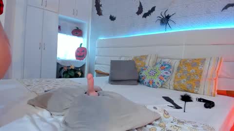 Snapshot of leilahiuston chatting on October 2025 08:21:02 PM online show from October 2025 08:21:02 PM