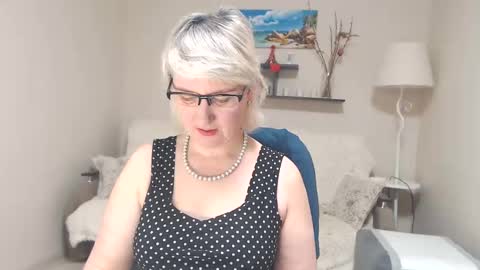 Leila Kinky online show from March 2025 04:10:01 AM