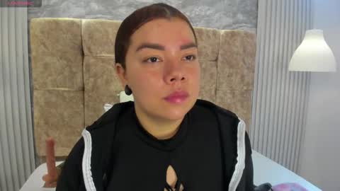 Snapshot of leilapons chatting on January 2026 05:17:02 PM leilapons online show from January 2026 05:17:02 PM