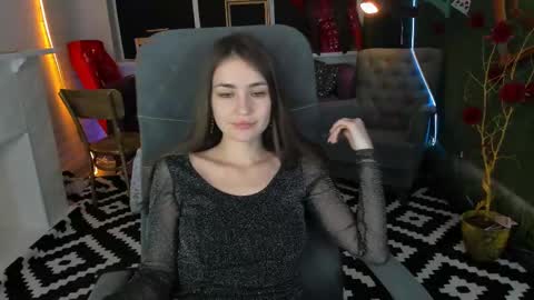 Leila Rai online show from February 2025 04:25:01 PM