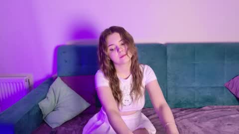 leksalove online show from December 2025 07:08:02 PM