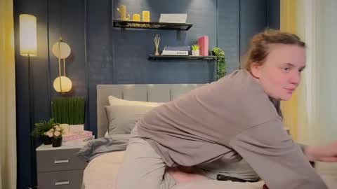 Lela online show from March 2025 01:20:02 AM