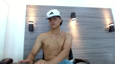 Snapshot of lelehott01 chatting on July 2026 10:17:02 AM lelehott01 online show from July 2026 10:17:02 AM