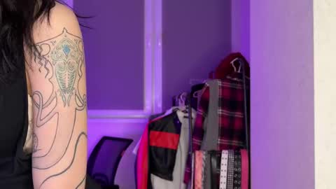 2 shy lemons 1 peach online show from September 2025 07:36:02 PM