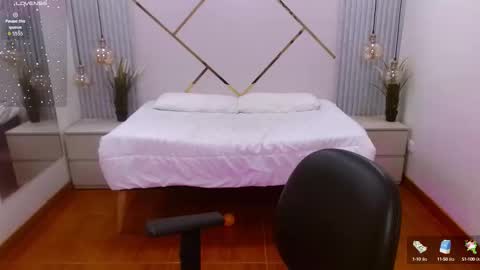 Lena online show from September 2025 10:02:01 PM