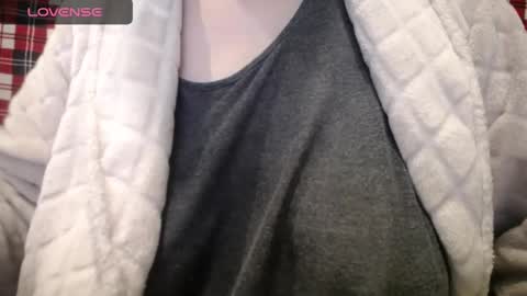 Snapshot of lenagolden chatting on December 2024 04:49:01 PM lenagolden online show from December 2024 04:49:01 PM