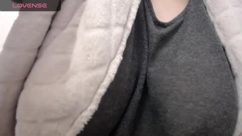 Snapshot of lenagolden chatting on December 2024 03:30:01 PM lenagolden online show from December 2024 03:30:01 PM