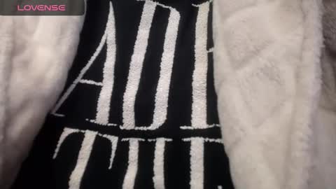 Snapshot of lenagolden chatting on January 2025 02:07:01 PM lenagolden online show from January 2025 02:07:01 PM