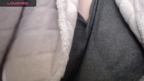 Snapshot of lenagolden chatting on January 2025 09:17:02 PM lenagolden online show from January 2025 09:17:02 PM