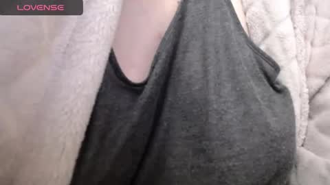 Snapshot of lenagolden chatting on February 2025 04:02:01 PM lenagolden online show from February 2025 04:02:01 PM