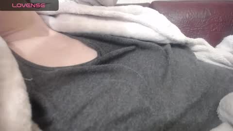 Snapshot of lenagolden chatting on February 2025 04:12:01 AM lenagolden online show from February 2025 04:12:01 AM