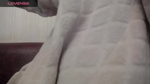 Snapshot of lenagolden chatting on February 2025 03:50:01 AM lenagolden online show from February 2025 03:50:01 AM