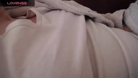 Snapshot of lenagolden chatting on February 2025 12:04:02 PM lenagolden online show from February 2025 12:04:02 PM