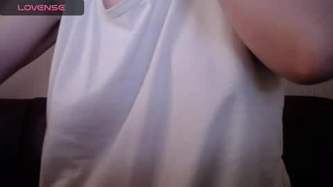 Snapshot of lenagolden chatting on October 2025 09:56:02 AM lenagolden online show from October 2025 09:56:02 AM