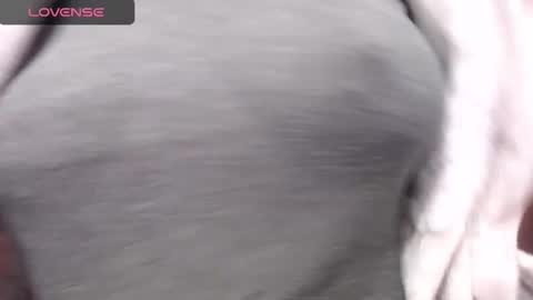 Snapshot of lenagolden chatting on December 2025 12:10:01 PM lenagolden online show from December 2025 12:10:01 PM