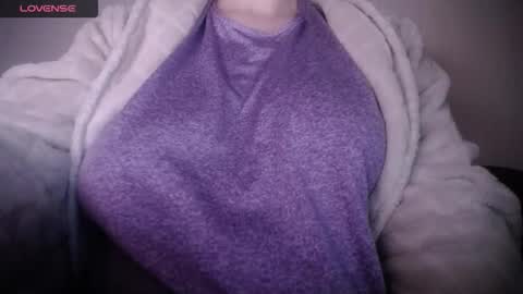 lenagolden online show from February 2026 05:50:01 AM