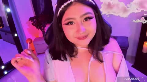 Lenna Kang online show from January 2025 12:11:01 AM