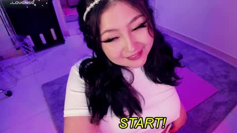 Lenna Kang online show from January 2025 06:42:01 AM