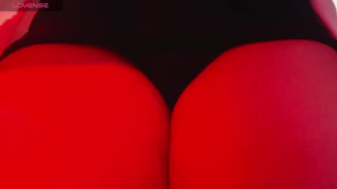 Lenna Kang online show from March 2025 07:15:02 PM