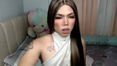 lena online show from February 2025 06:58:02 PM