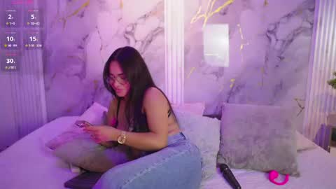 Snapshot of lenna_s chatting on June 2026 11:02:01 PM lenna_s online show from June 2026 11:02:01 PM