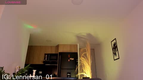 Lenner INDEPENDENT MODEL online show from February 2025 06:49:02 AM