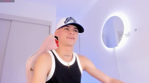 Lenner INDEPENDENT MODEL online show from November 2025 08:45:01 PM