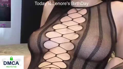 Snapshot of lenoreandjasonsroom chatting on February 2025 01:46:02 PM Lenore blonde hair 30yrs Melissa red hair 23 yrs and Jason online show from February 2025 01:46:02 PM