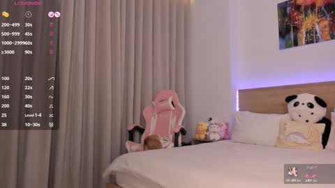 Asti online show from March 2025 06:11:01 PM