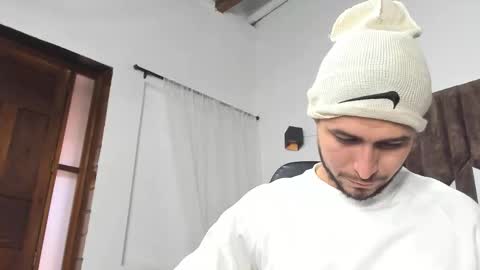 leo_carter1 online show from February 2026 03:45:02 PM