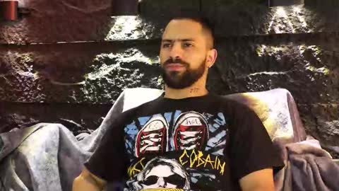 Leo  Diaz online show from November 2025 10:45:02 PM